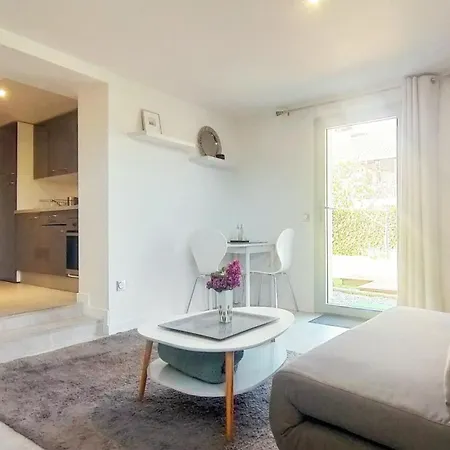 Appartement Calme Petite Vue Saint-Jorioz